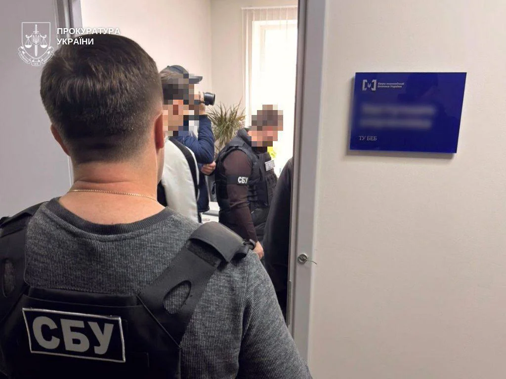 В Одесі затримали посадовця БЕБ, який продовжував вести бізнес на окупованій території