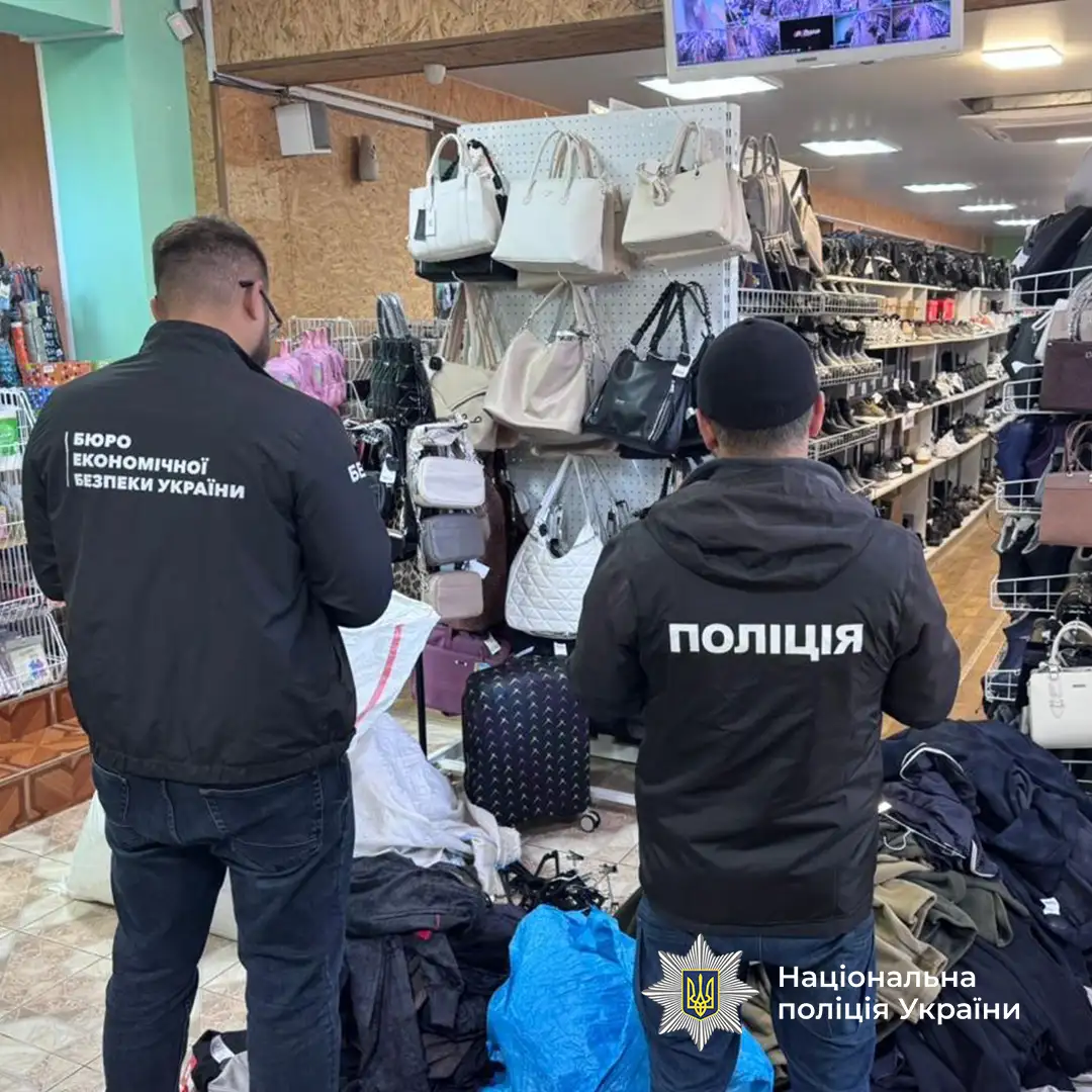 На Одещині поліція викрила масштабну схему збуту контрафактного спортивного одягу на понад 33 мільйони гривень