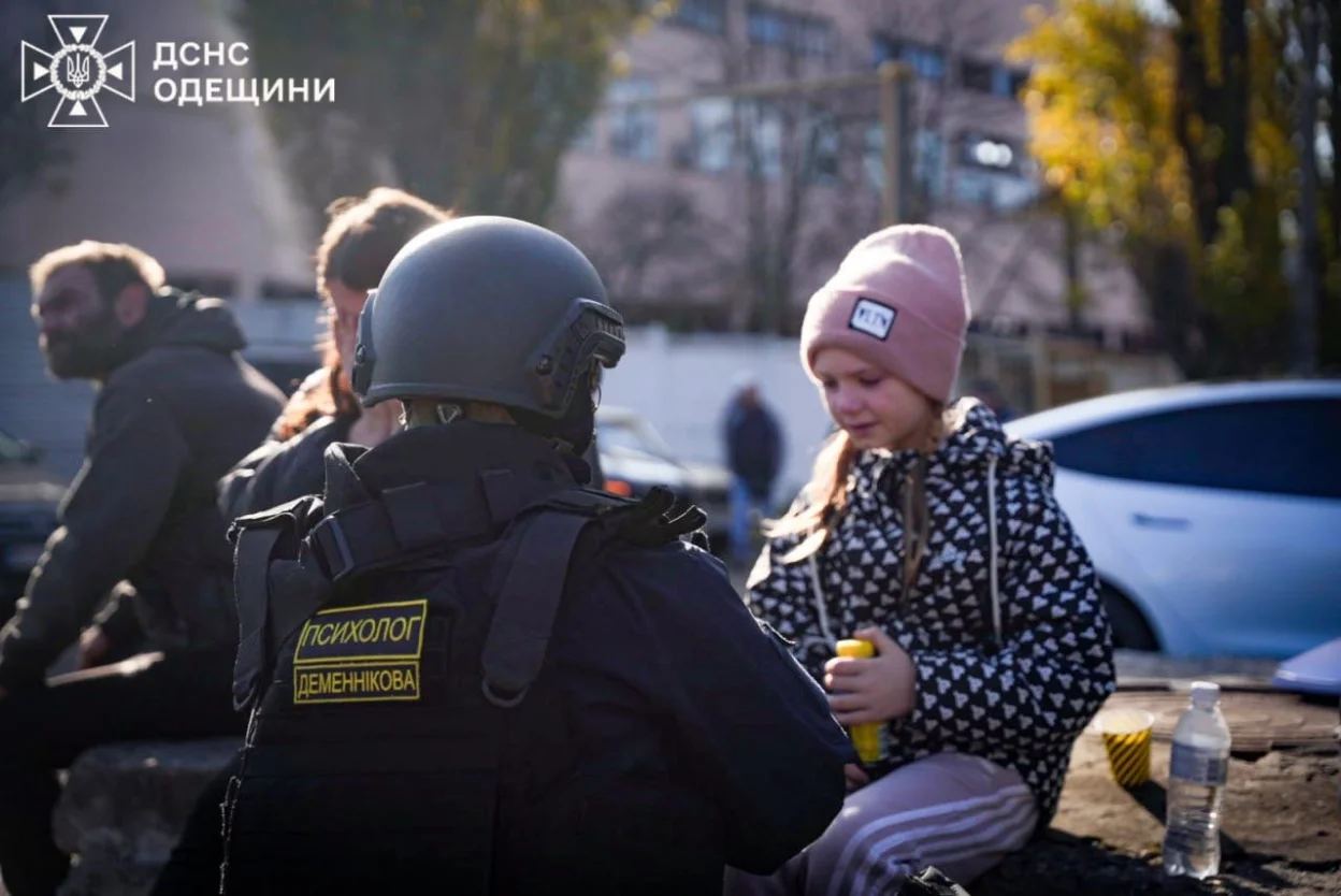 У Чорноморську після удару по ринку підтвердили 11 поранених і двох загиблих жінок