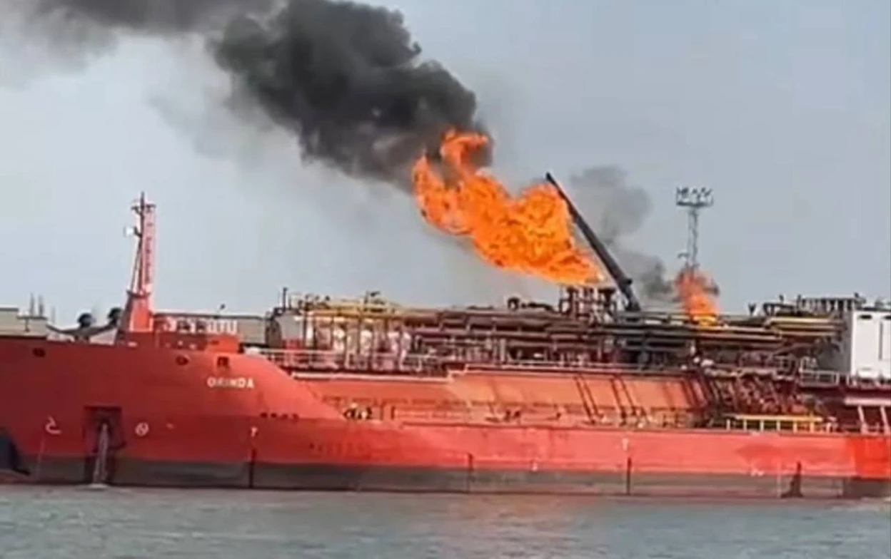 В Ізмаїлі на газовозі під турецьким прапором зайнялося обладнання, загрози евакуації немає