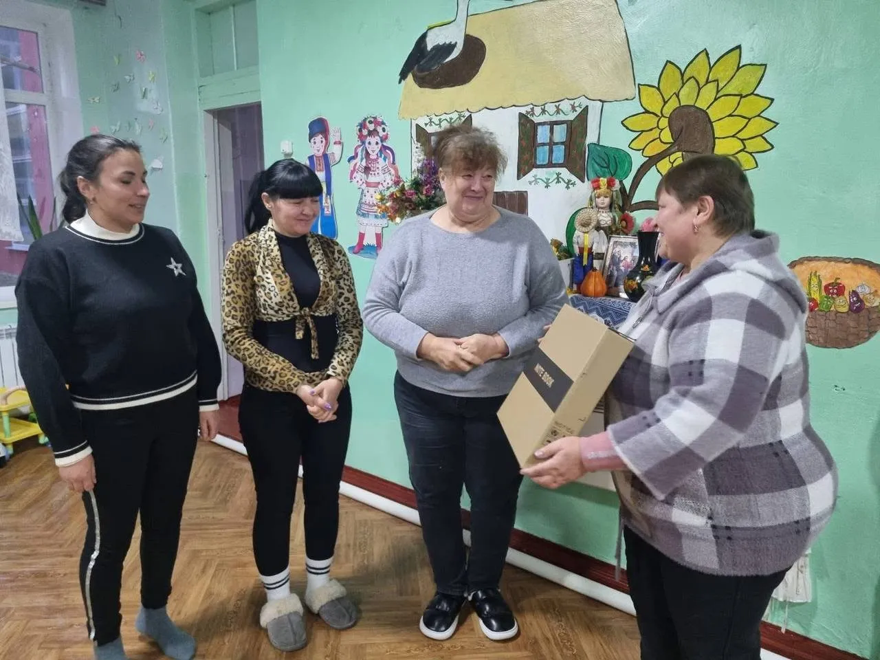 Теплицькі школи та садочки отримали сучасну техніку для цифрового навчання