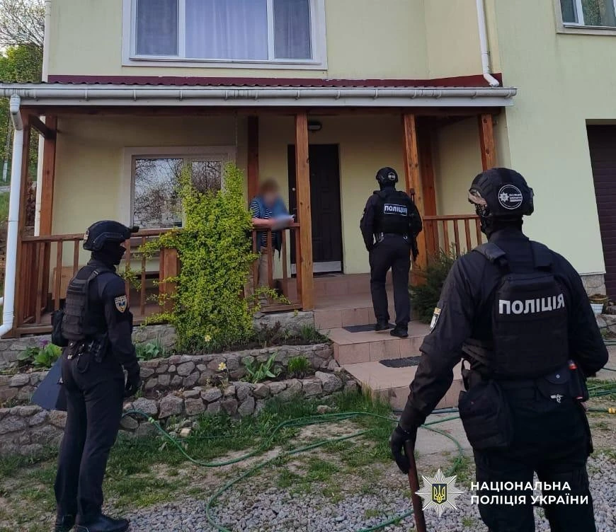 На Одещині викрили схему незаконного усиновлення: щонайменше 25 дітей стали жертвами
