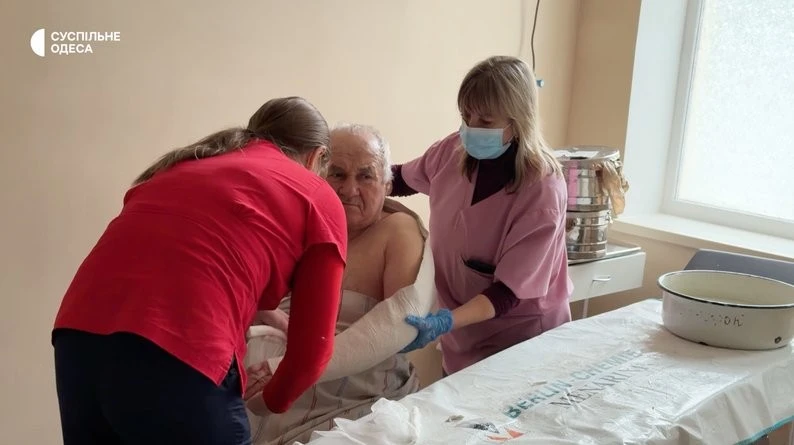 Ожеледь сковує Подільськ: лікарі приймають травмованих, місто працює в аварійному режимі