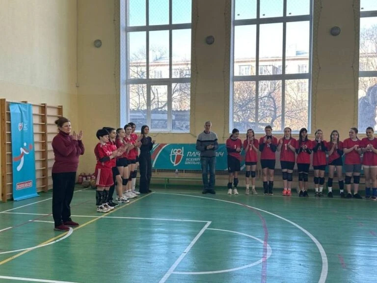 Шкільний волейбол Одеси: визначили переможців районного етапу серед старшокласниць