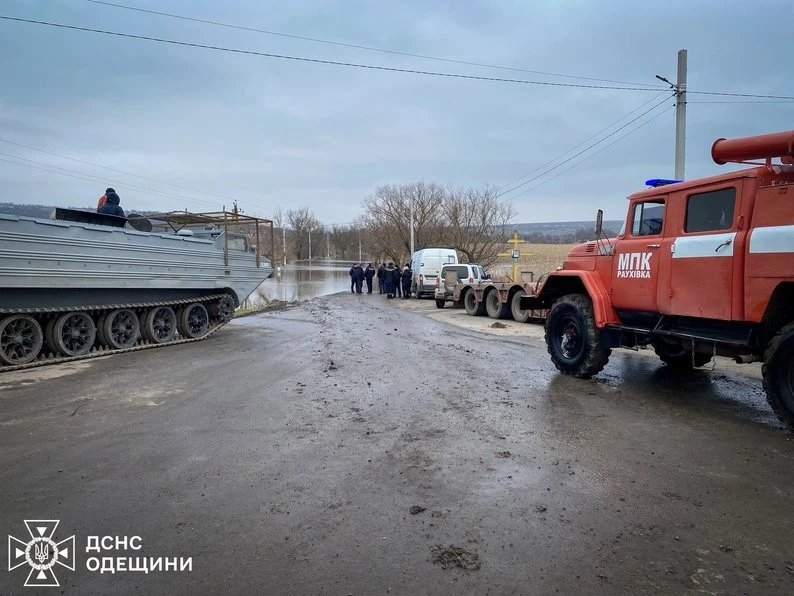 Вода вийшла з берегів: Березівщина бореться з підтопленнями після різкого потепління