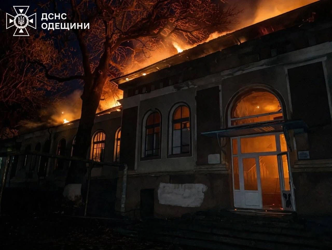 Вогняна надзвичайна ситуація в Бессарабському: стихія пошкодила освітній заклад