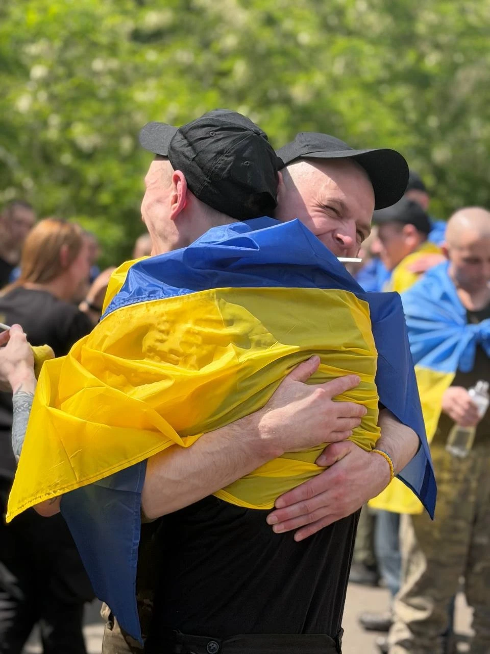 Одеська область зустрічає своїх захисників після масштабного обміну полоненими