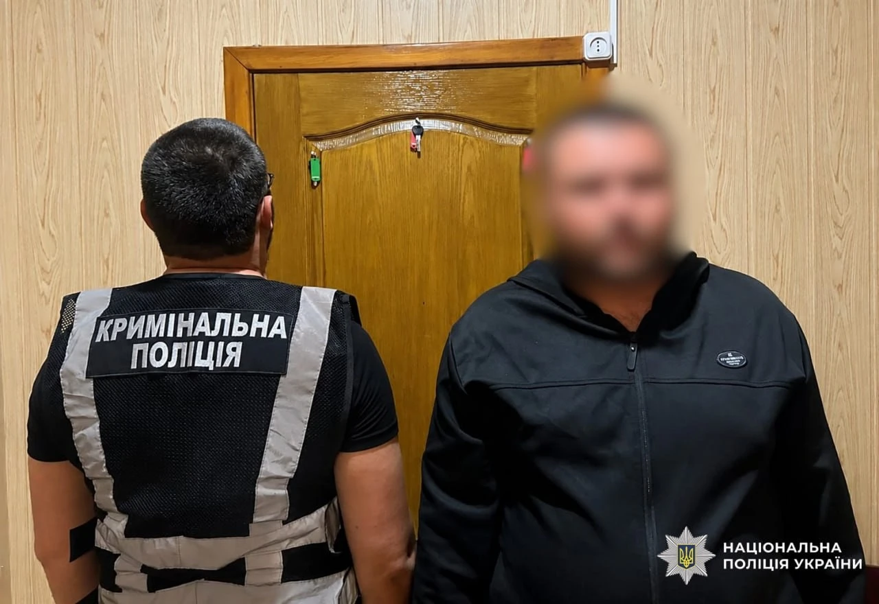 Смертельна бійка біля крамниці в Лиманській громаді: двох чоловіків арештували