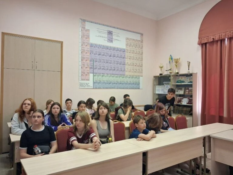 Одеські школярі презентували екологічні TED-проєкти на фініші наукової школи “GRIAN-HUB”